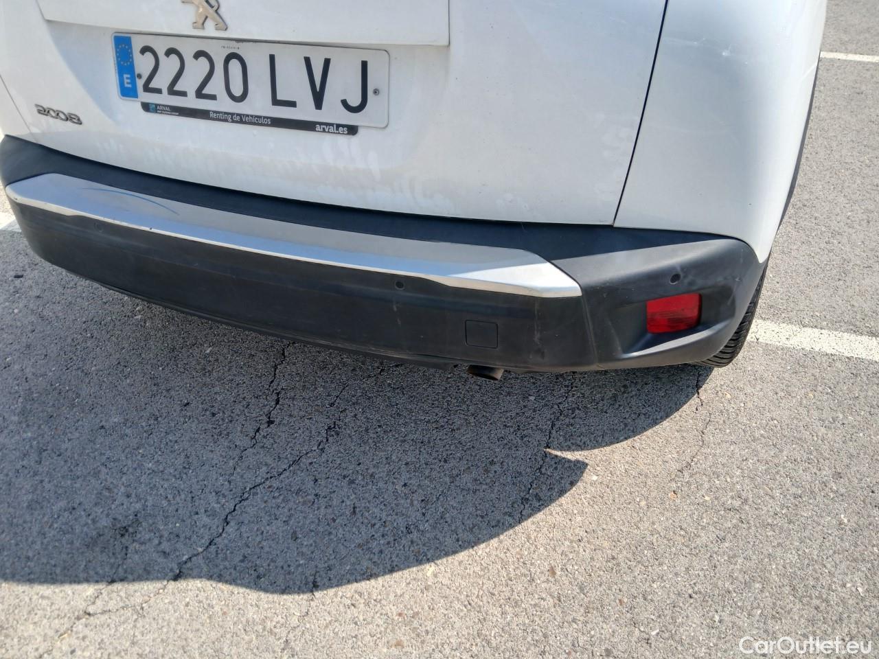  Peugeot  2008  Active 1.2 PureTech 100CV MT6 E6d #17