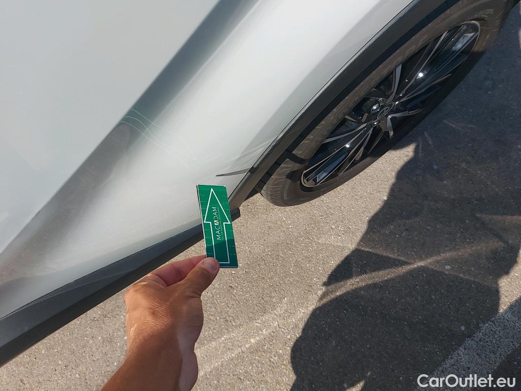  Toyota  C-HR TOYOTA  / 2019 / 5P / todoterreno 2.0 180H Advance #6