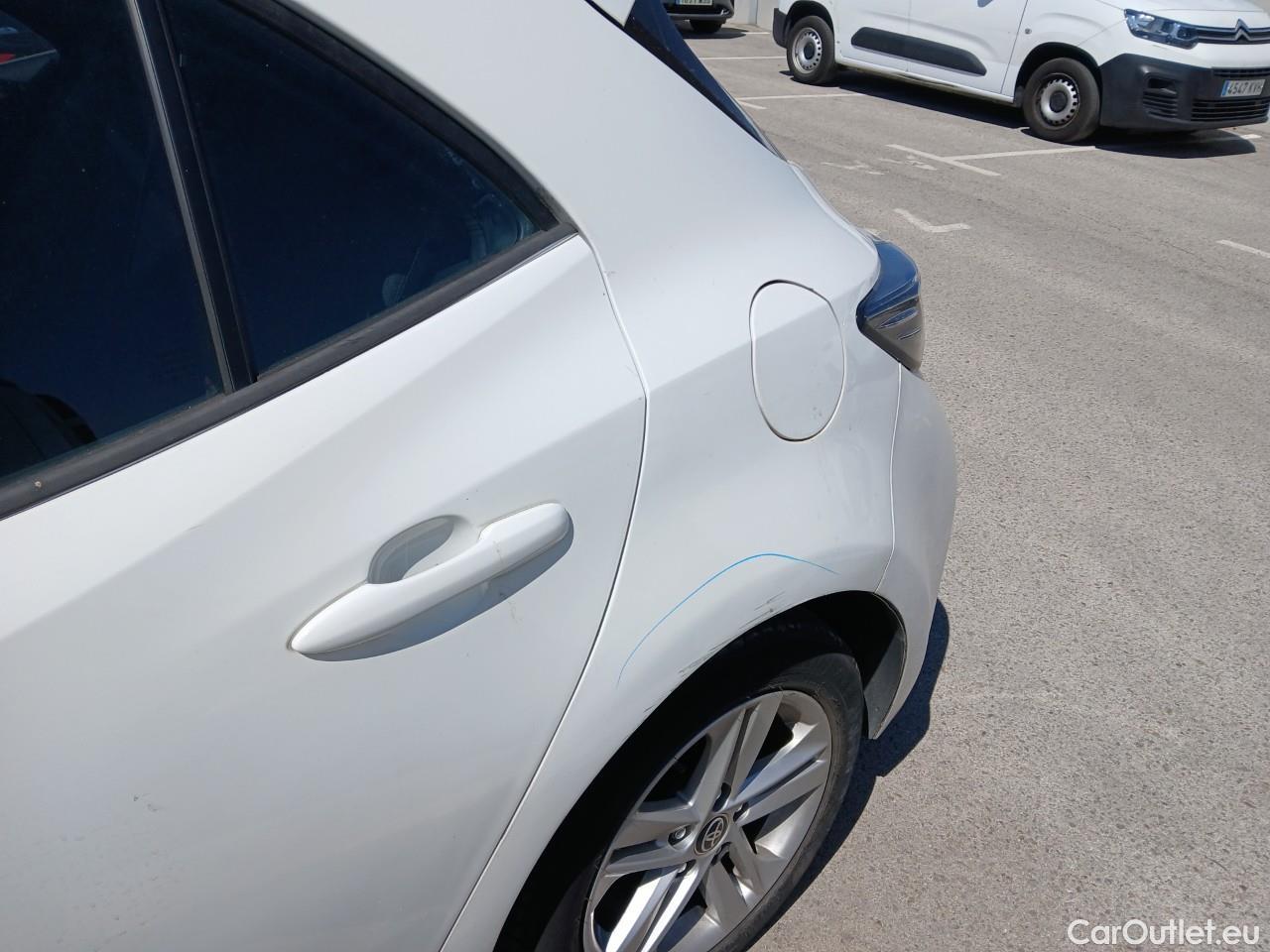  Toyota  Corolla TOYOTA  / 2019 / 5P / berlina con portón 1.8 125H BUSINESS PLUS E-CVT #9