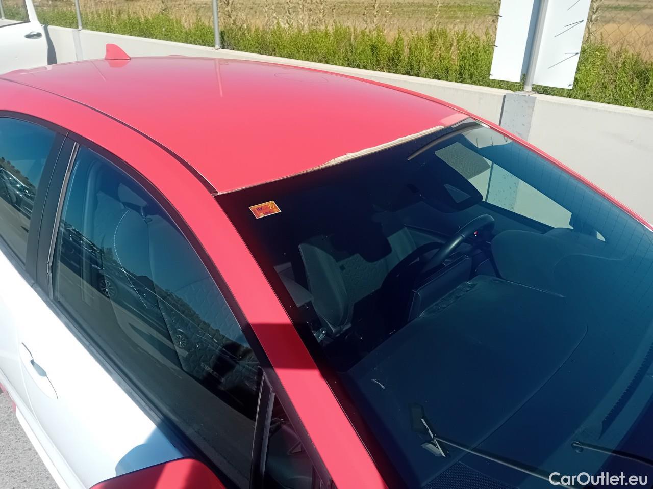  Toyota  Corolla TOYOTA  1.8 125H ACTIVE TECH E-CVT #36