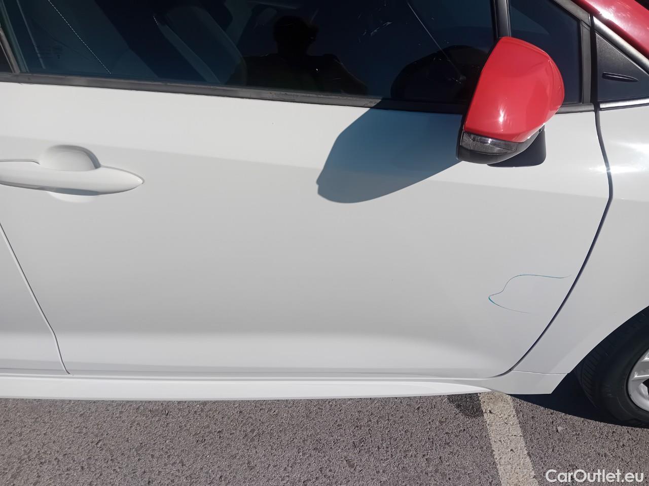  Toyota  Corolla TOYOTA  1.8 125H ACTIVE TECH E-CVT #31