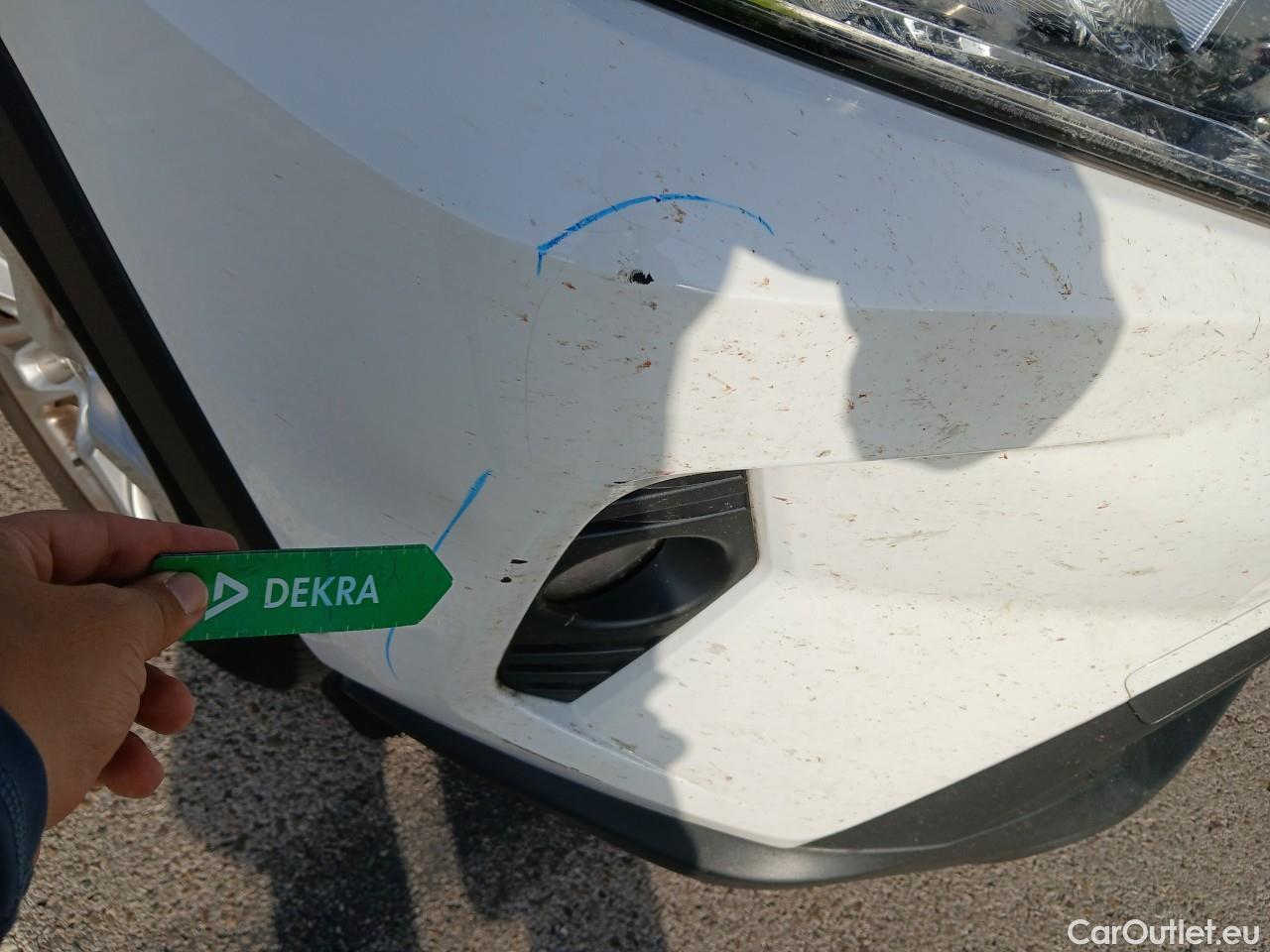  Toyota  RAV4 TOYOTA  / 2018 / 5P / todoterreno 2.5l 220H Business #4