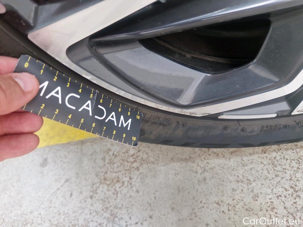  Hyundai  i30  Business 1.6 CRDi 115CV BVA7 E6d #26