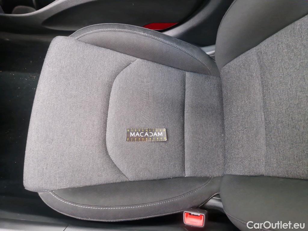  Hyundai  i30  Business 1.6 CRDi 115CV BVA7 E6d #41