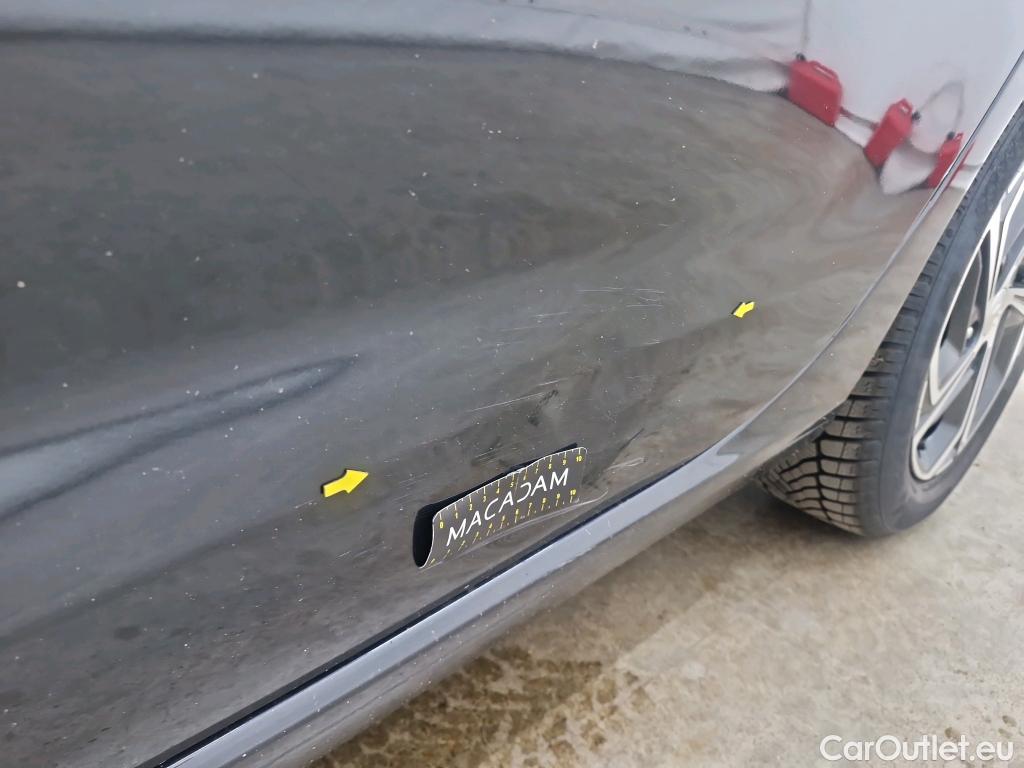  Hyundai  i30  Business 1.6 CRDi 115CV BVA7 E6d #1