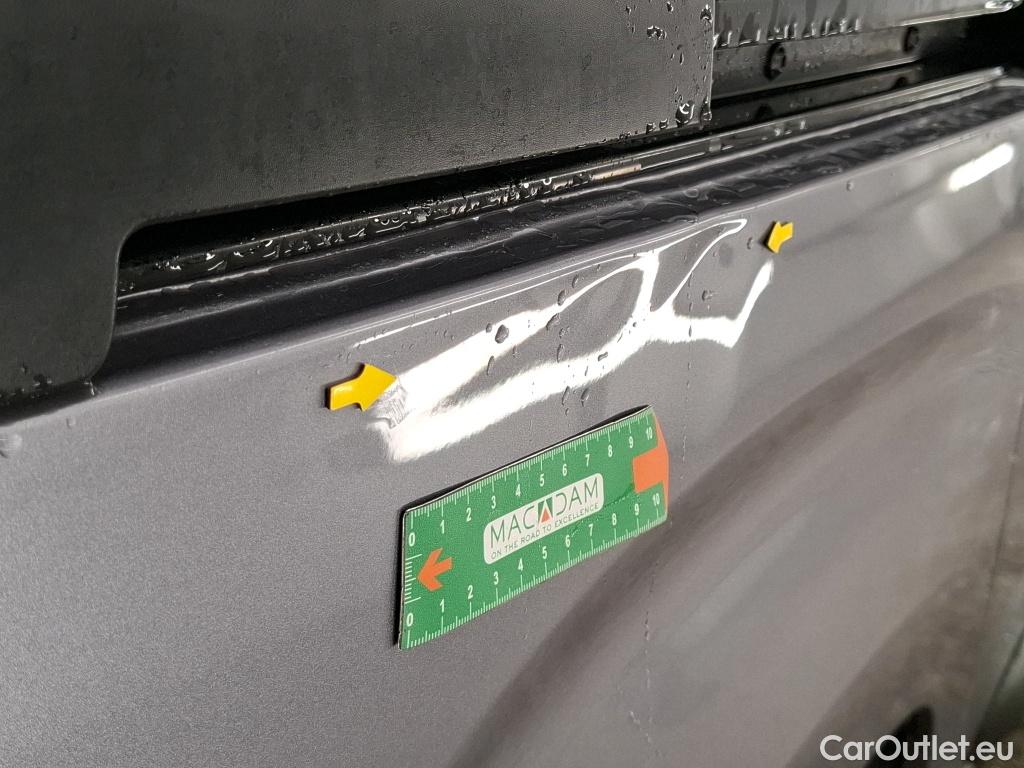 Citroen  Berlingo CITROEN  Van / 2018 / 4P / Fourgonnette M 650kg BlueHDi 130 S&S EAT8 Driver #3
