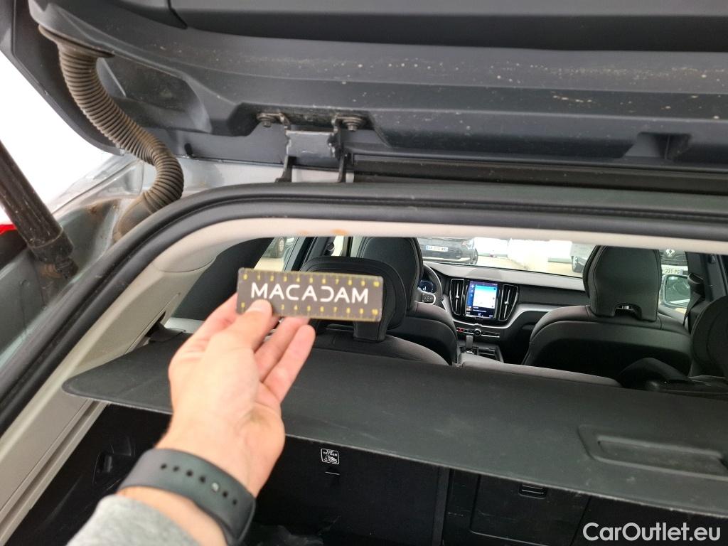  Volvo  XC60 VOLVO  / 2017 / 5P / SUV Recharge T6 340 Geartro Business Exe #43