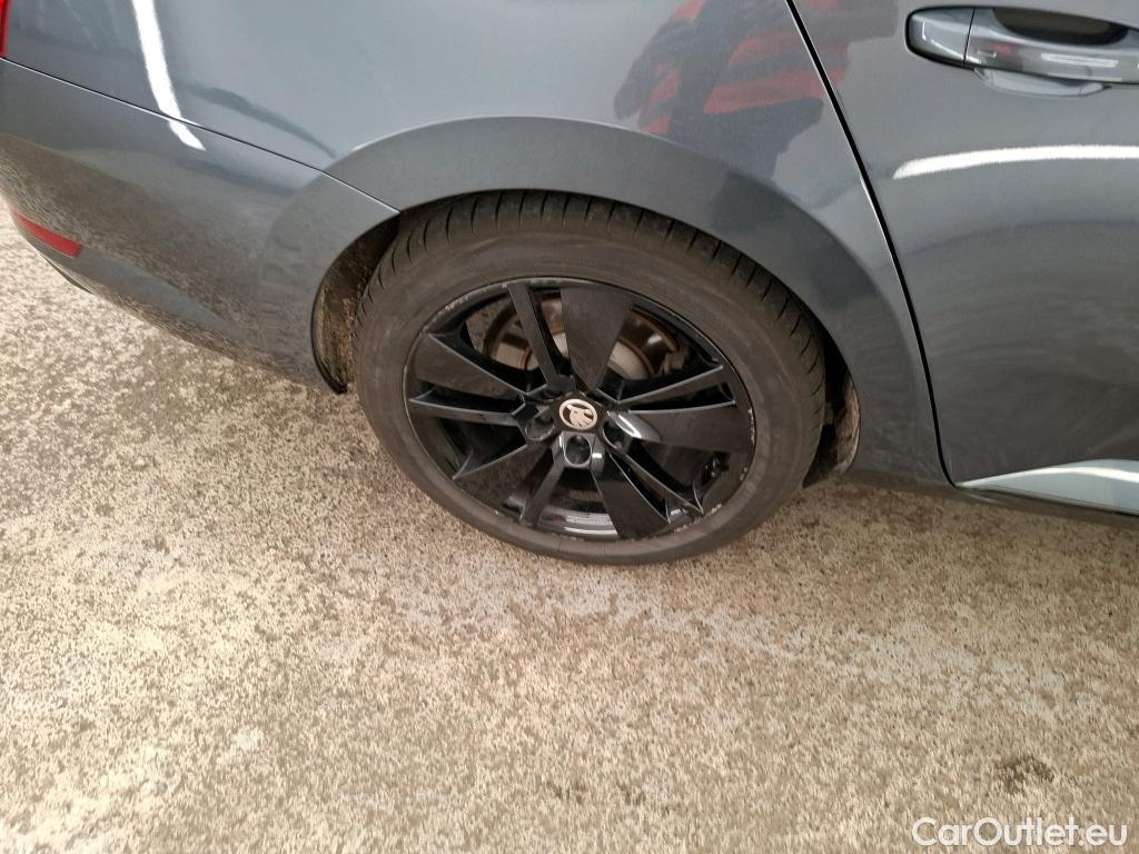  Skoda  Superb  Break SportLine 2.0 TDI 150CV BVA7 E6d #15