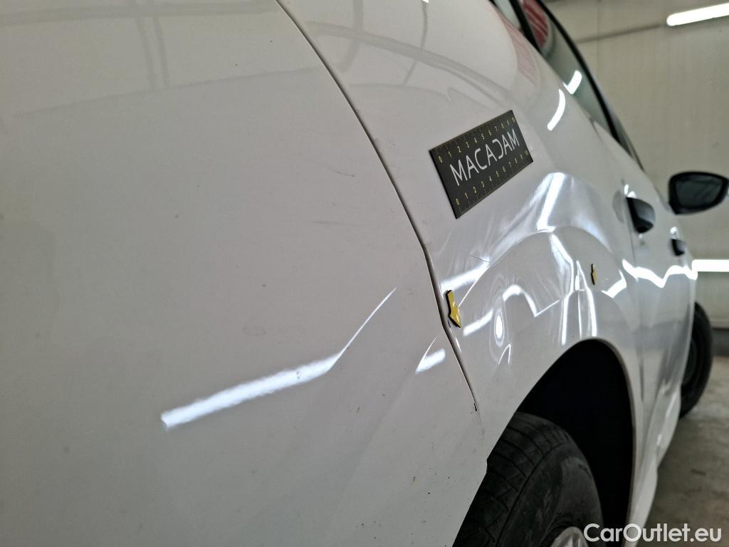  Peugeot  208  Premium 1.5 HDi 100CV BVM6 E6d #2