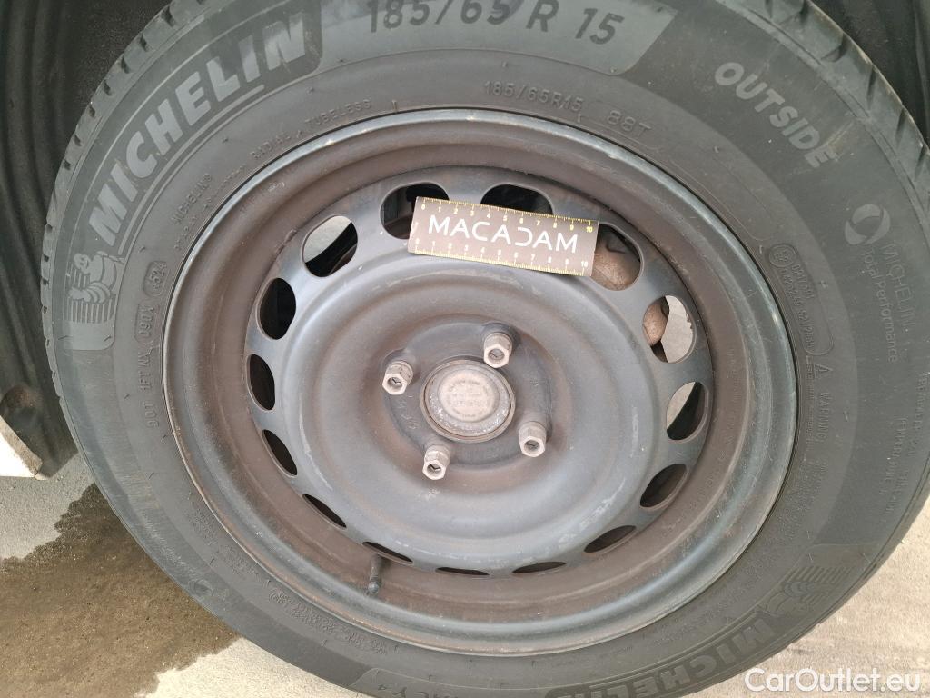 Peugeot  208  Premium 1.5 HDi 100CV BVM6 E6d #19