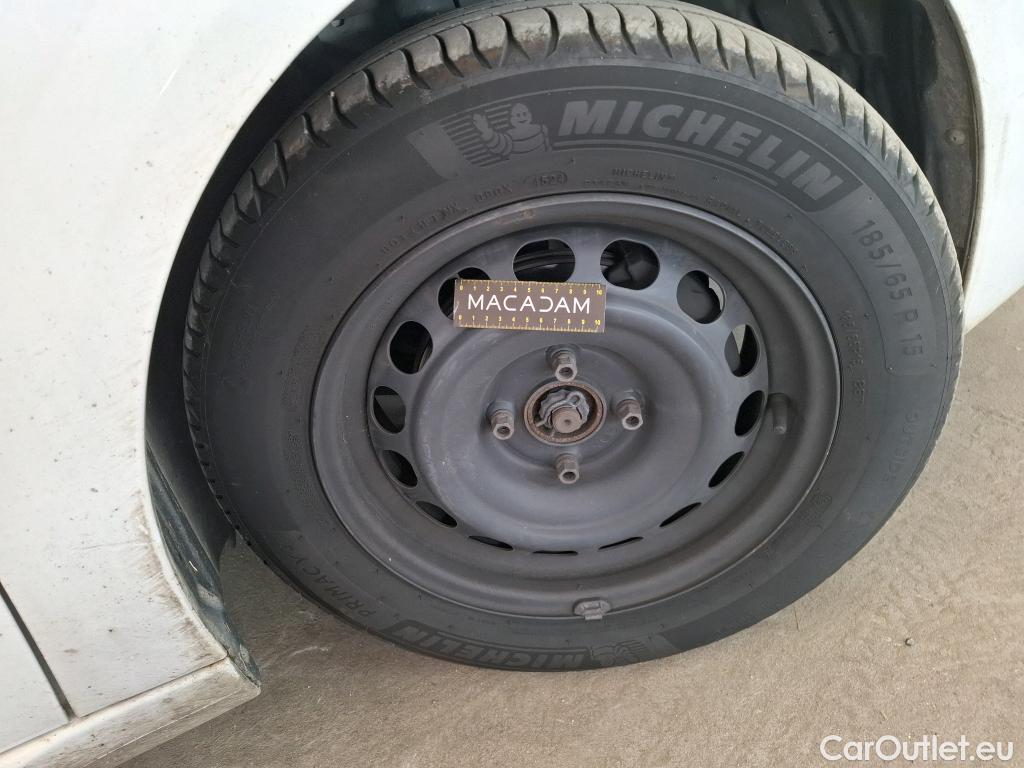  Peugeot  208  Premium 1.5 HDi 100CV BVM6 E6d #23
