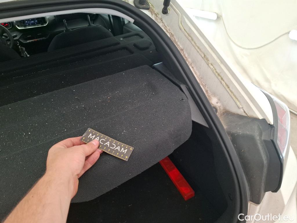  Peugeot  208  Premium 1.5 HDi 100CV BVM6 E6d #25