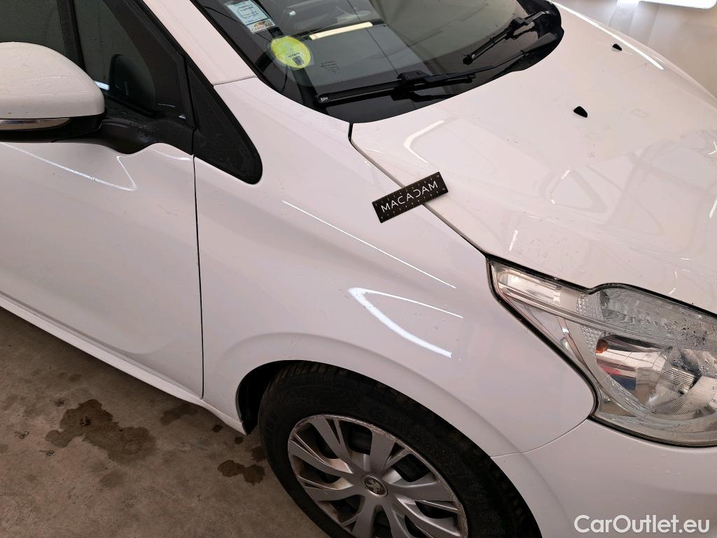  Peugeot  208  Affaire Premium Pack 1.5 HDi 100CV BVM5 E6dT #24