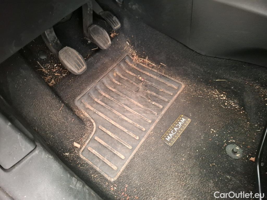  Peugeot  208  Premium 1.5 HDi 100CV BVM6 E6d #10