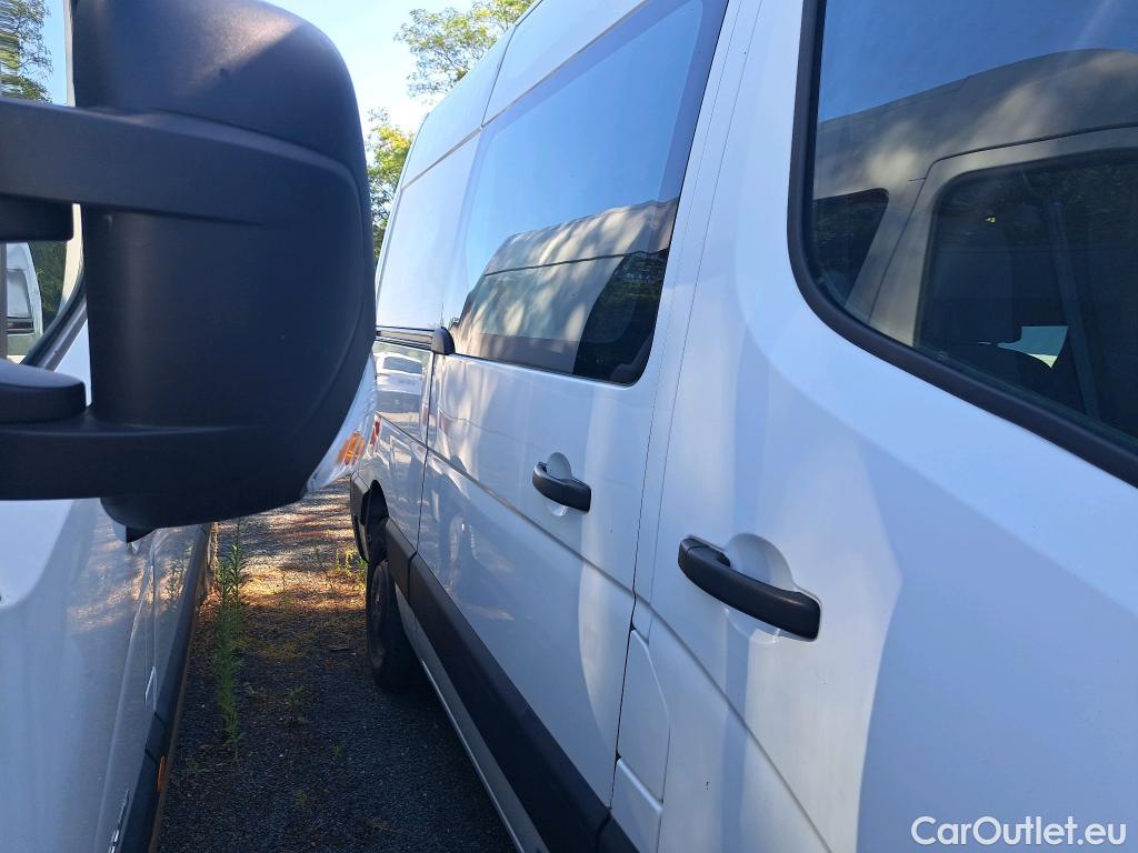  Renault  Master RENAULT  VU 4p Fourgon CA GCf Trac F3500 L2H2 dCi 130 Euro6 #19