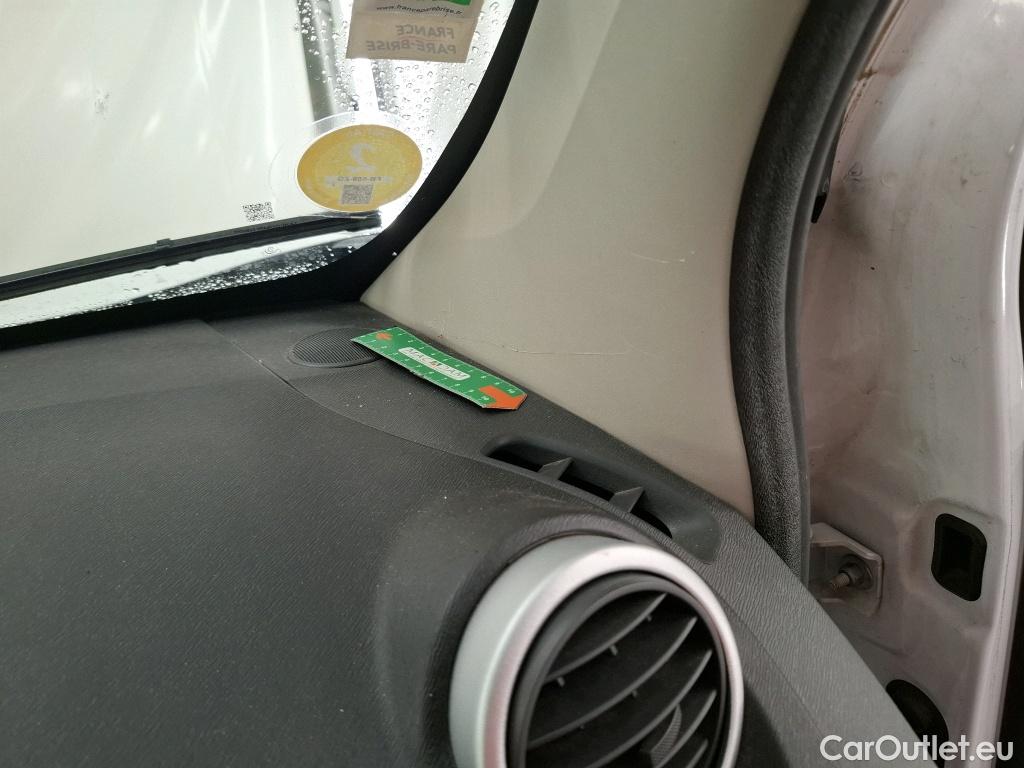  Renault  Kangoo  Express Compact Extra (Série Spéciale) 1.5 dCi 75CV BVM5 E6 #7