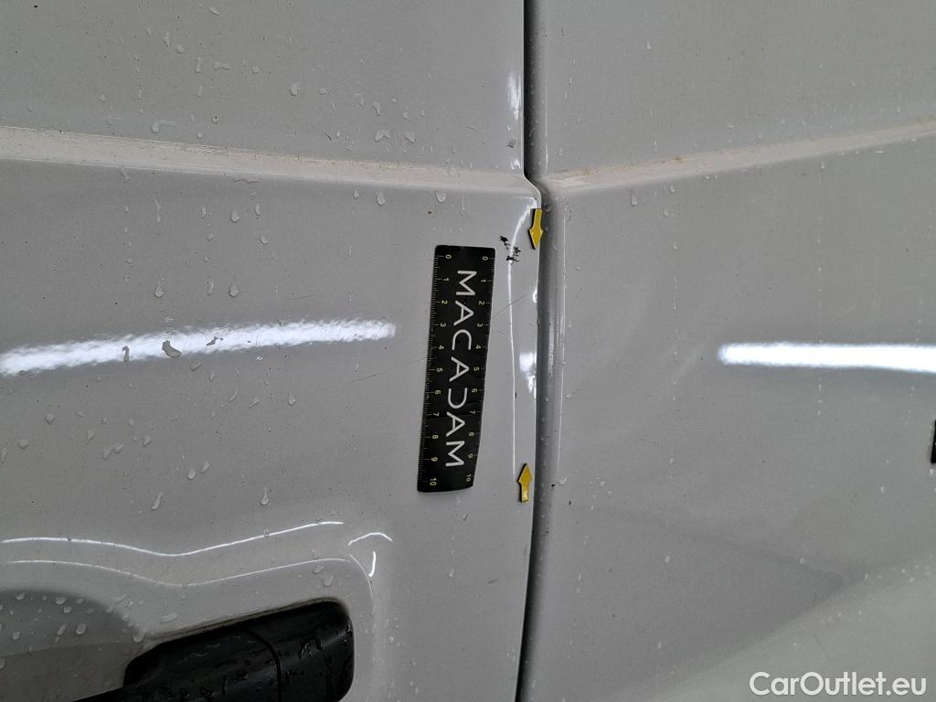  Renault  Trafic RENAULT  VU 4p Fourgon FG GCFL1H1 1000 dCi95 Stop&Start E6 #43