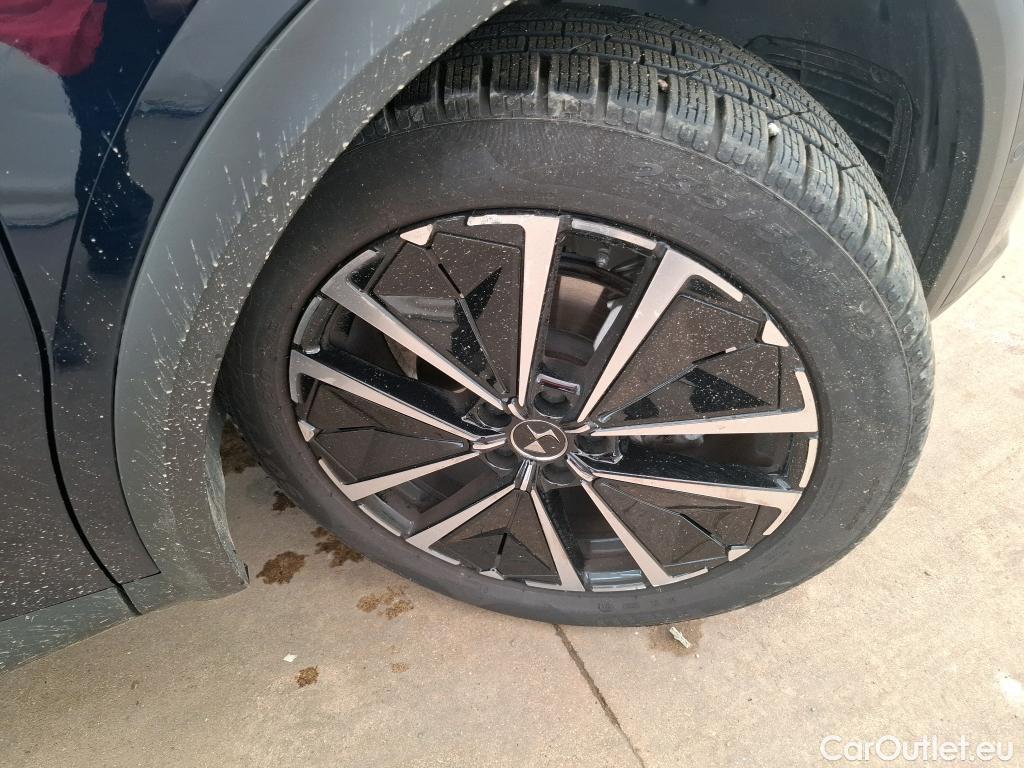  Citroen  DS 7 CROSSBACK 7 Opera 1.5 BlueHDi 130CV BVA8 6E #1
