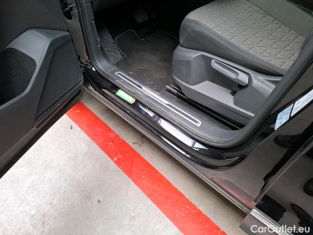  Volkswagen  Tiguan VOLKSWAGEN  / 2020 / 5P / SUV 2.0 TDI 150 DSG7 Life Business #15