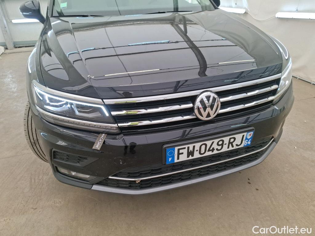  Volkswagen  Tiguan VOLKSWAGEN  Allspace / 2017 / 5P / SUV 1.5 TSI 150 EVO DSG7 Carat Exclusive #1