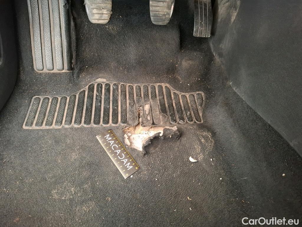  Renault  Clio  IV Air 1.5 dCi 75CV BVM5 E6 #1