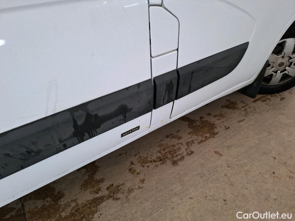  Nissan  NV400 NISSAN  / 2014 / 4P / Fourgon tôlé L2H2 2.3 dCi 135 3t5 Optima #11
