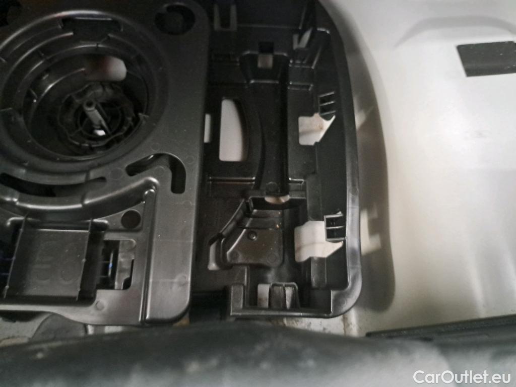  Citroen  C3  Société Feel 1.5 BlueHDI 100CV BVM5 E6dT #4