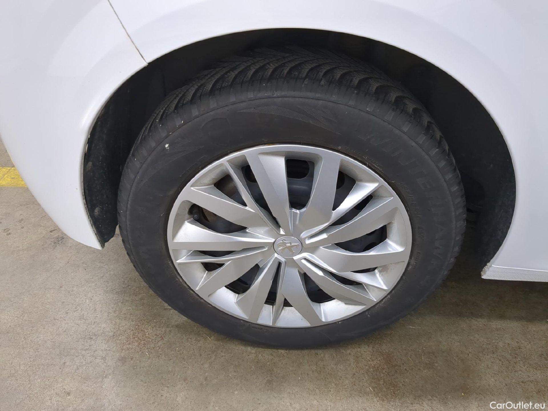  Peugeot  208  Premium 1.5 HDi 100CV BVM6 E6d #4