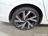  Volkswagen  Golf  2.0 TDI SCR DSG Style Variant #10