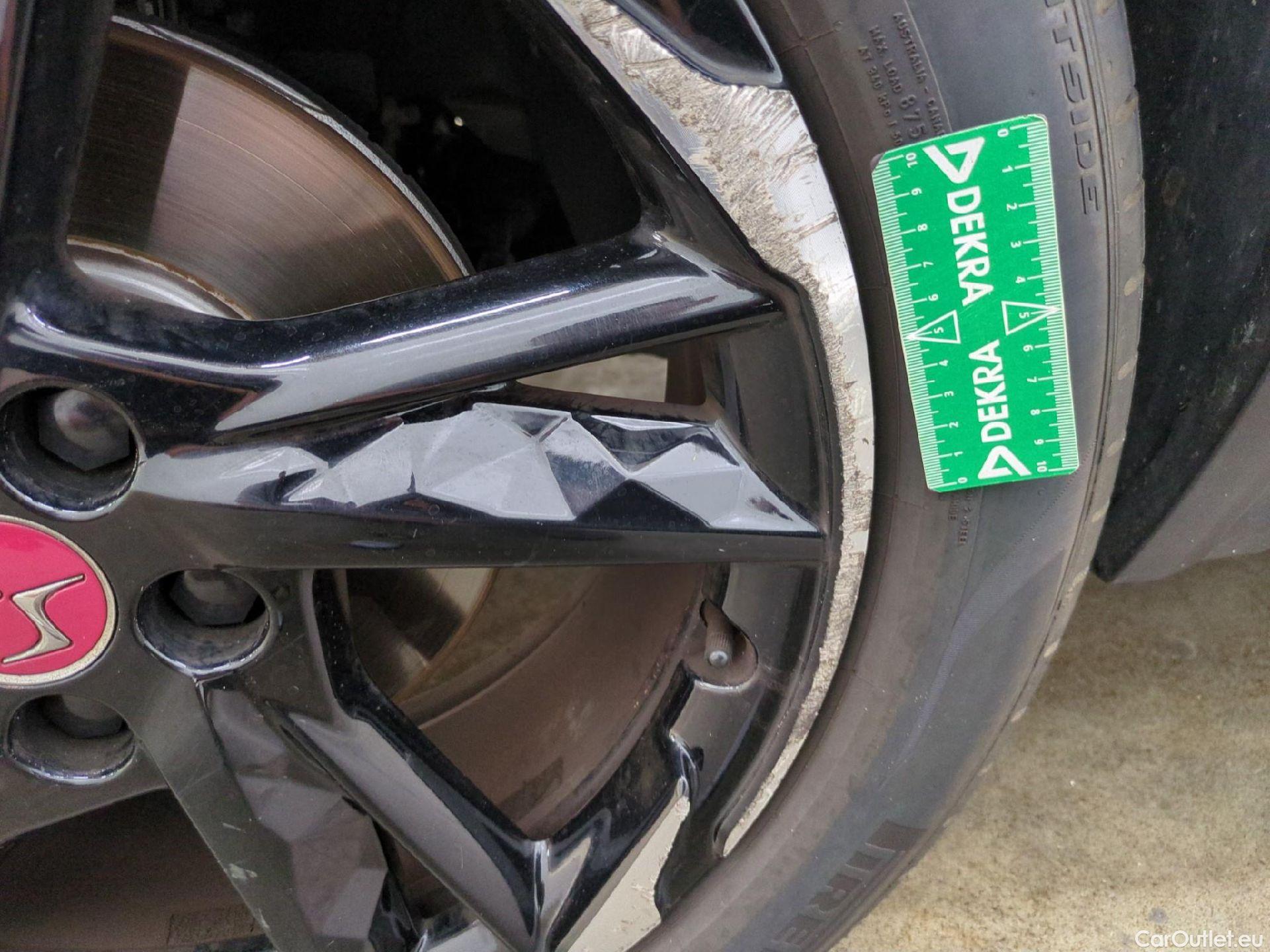 DS  DS7 7 Crossback Performance Line 1.2 PureTech 130CV BVA8 E6d #23