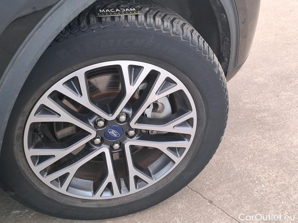  Ford  Kuga  Titanium Plug-In Hybrid 2.5 225CV BVA6 E6dT #2