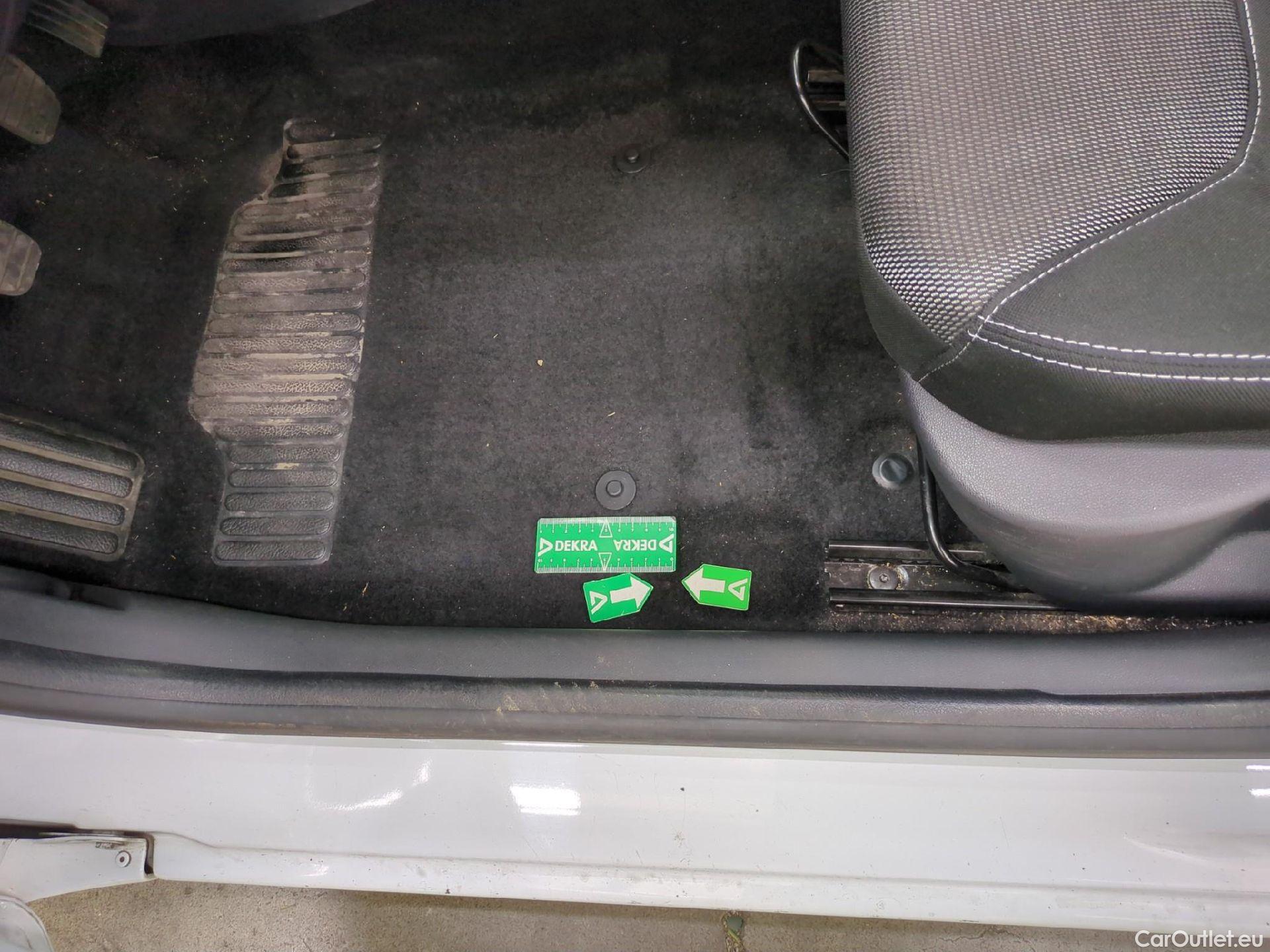  Renault  Clio  IV Air 1.5 dCi 75CV BVM5 E6 #7