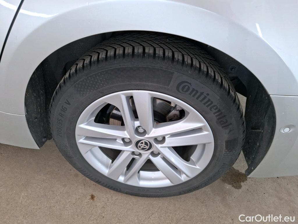  Toyota  Corolla TOYOTA  Touring Sports / 2018 / 5P / Break Hybride 122h Dynamic Business Stage Acad #39