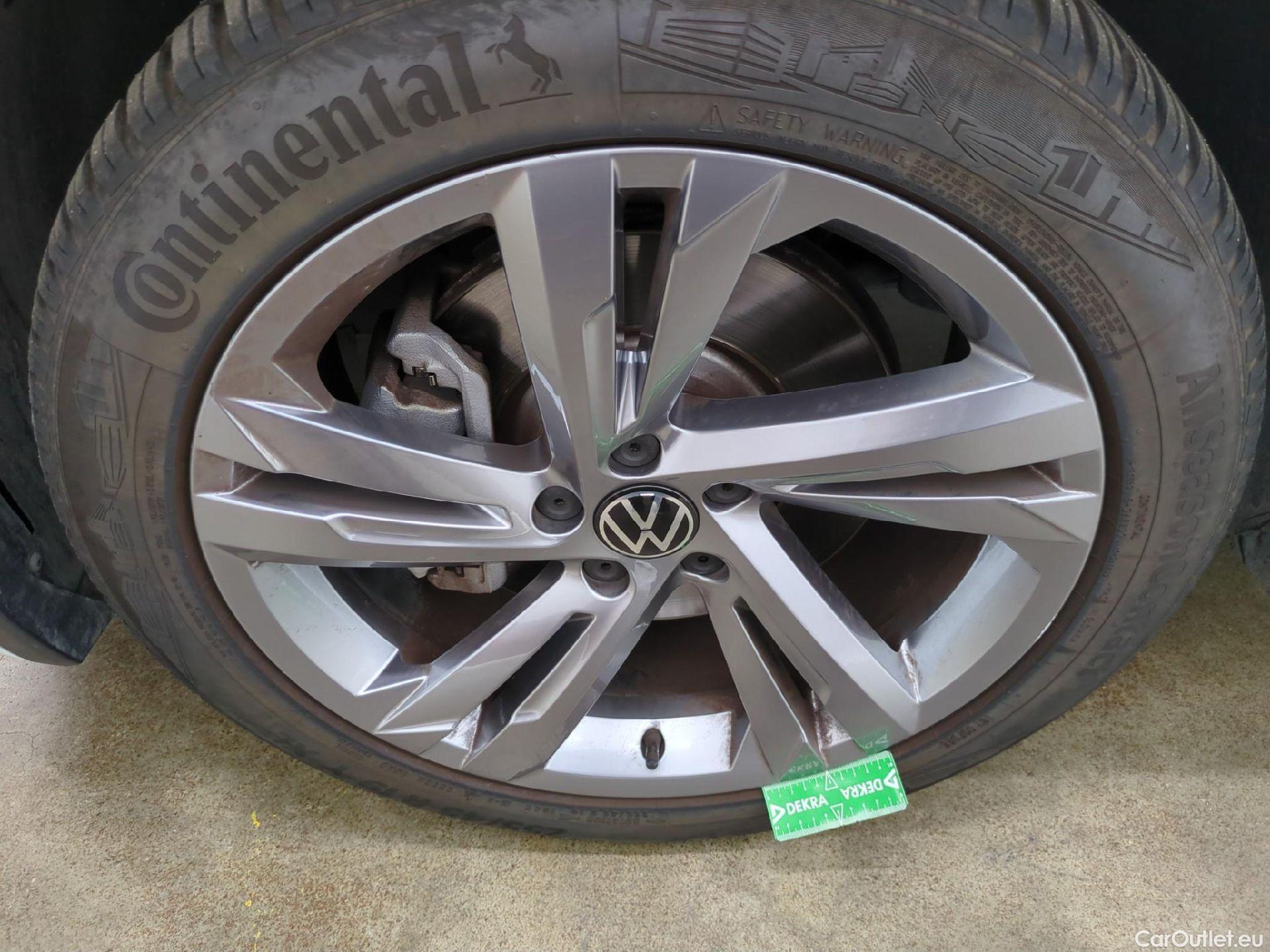  Volkswagen  Tiguan VOLKSWAGEN  / 2020 / 5P / SUV 1.4 eHybrid 245 DSG6 R-Line Exclusive #6