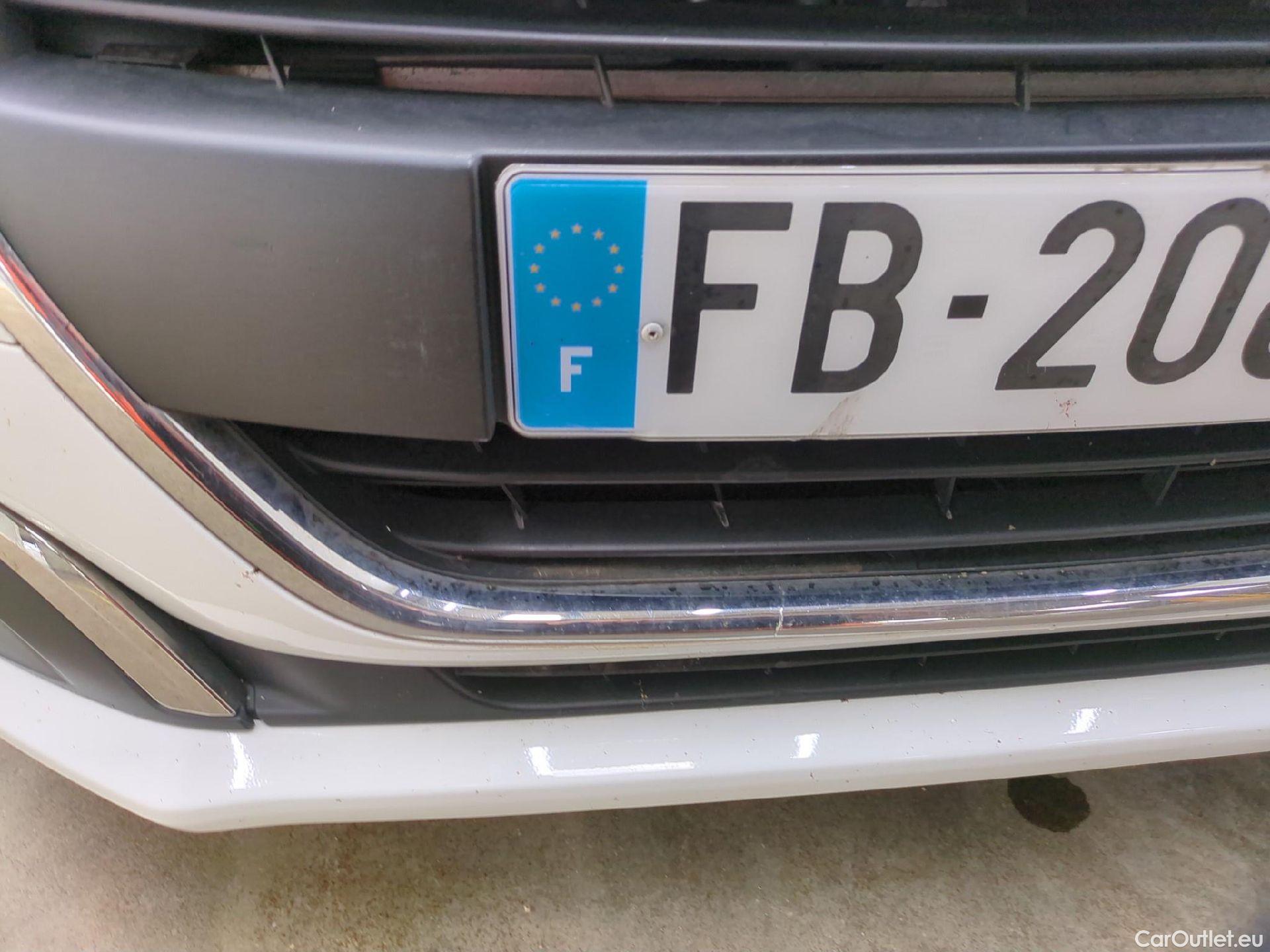  Peugeot  208  Affaire Premium Pack 1.2 80CV BVM5 E6dT #18