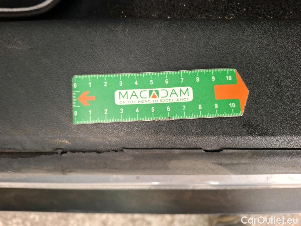  Citroen  C4 Cactus  Feel Business 1.2 PureTech 110CV BVM6 E6dT #2