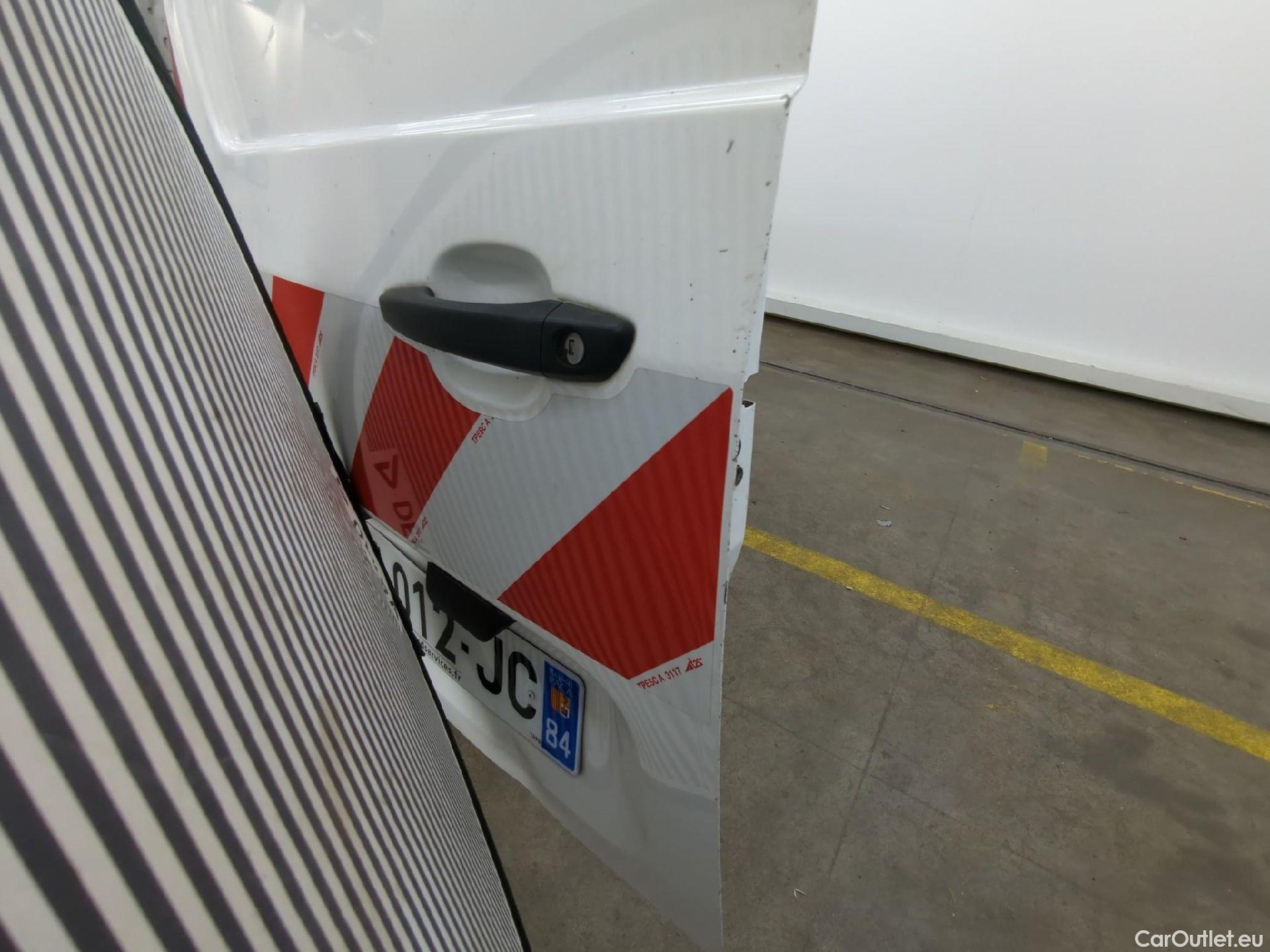  Citroen  Berlingo  Fourgon Club L1 (Court) 1.6 BlueHDi 100CV BVM5 E6 #42