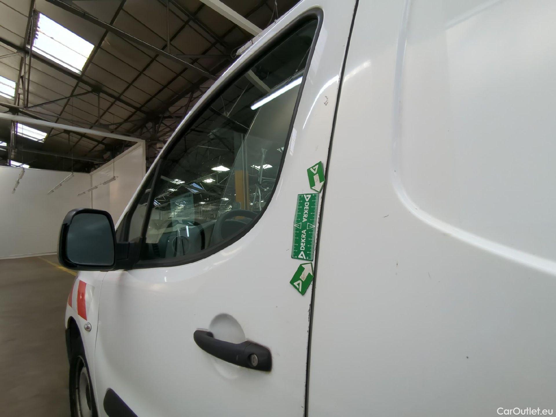  Citroen  Berlingo  Fourgon Club L1 (Court) 1.6 BlueHDi 100CV BVM5 E6 #33