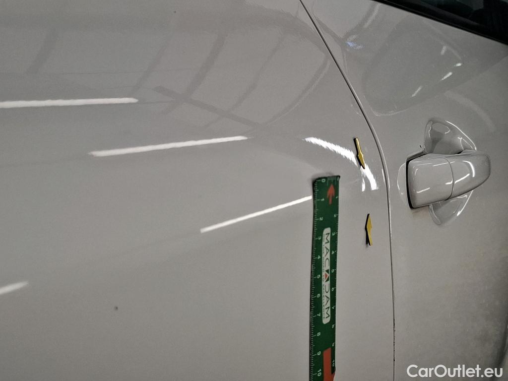  Peugeot  208 PEUGEOT  Affaire VU 5p Berline Puretech 82 S&S PREMIUM PACK #23