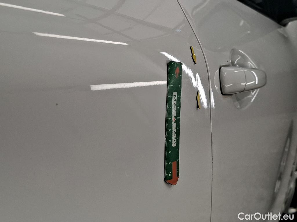  Peugeot  208 PEUGEOT  Affaire VU 5p Berline Puretech 82 S&S PREMIUM PACK #24