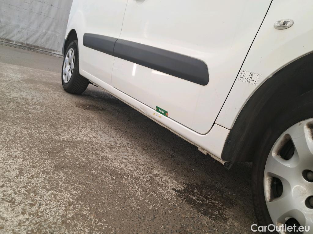  Peugeot  Partner  L1 Pack CD Clim NAV 1.6 HDi 90CV BVM5 E5 #13