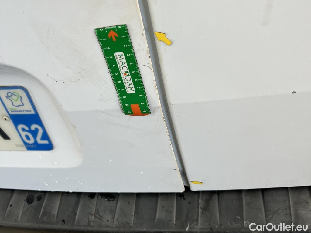  Renault  Kangoo  Express Compact Générique (L0) 1.5 dCi 75CV BVM5 E6 #1