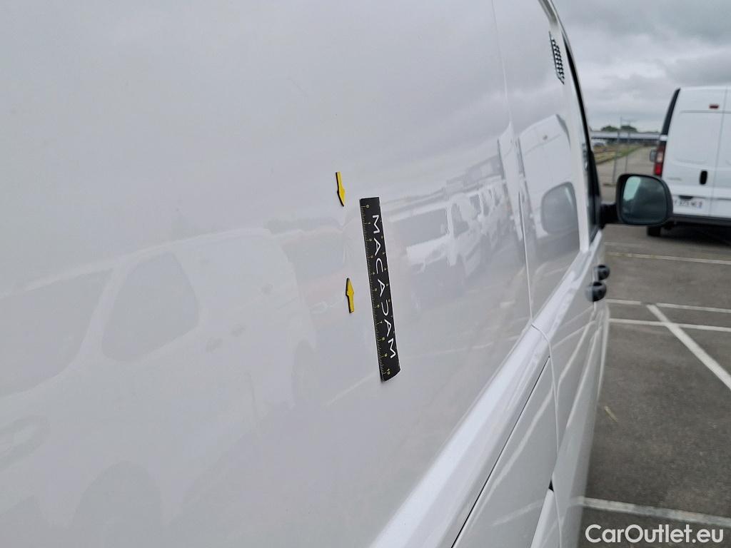  Volkswagen  Transporter VOLKSWAGEN  / 2019 / 4P / Fourgon tôlé 2.0 TDi 110 L1H1 Business #37