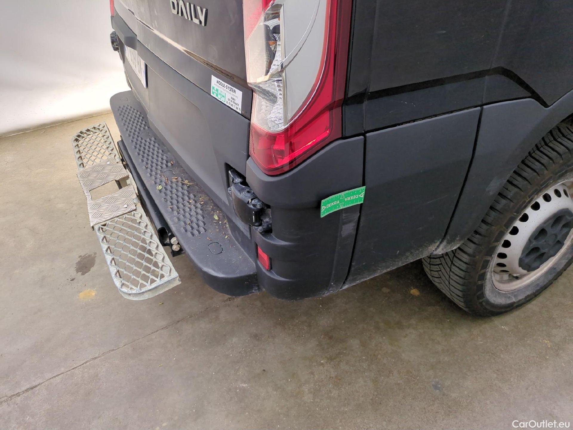  Iveco  Daily IVECO  / 2019 / 4P / Fourgon tôlé 3.0 35S18H V11 H2 3520 #8