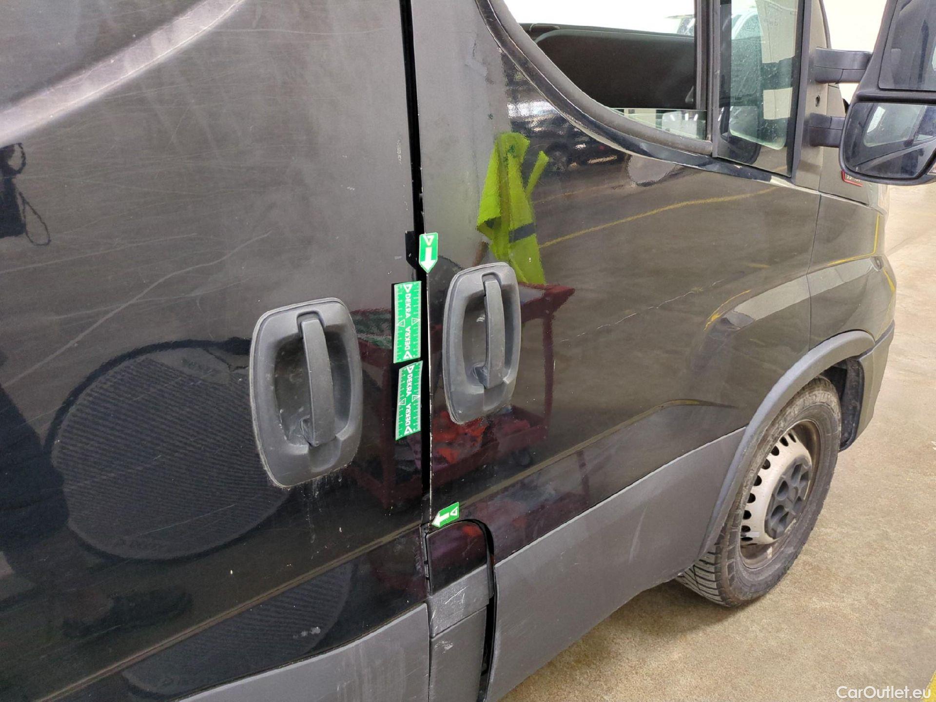  Iveco  Daily IVECO  / 2019 / 4P / Fourgon tôlé 3.0 35S18H V11 H2 3520 #18