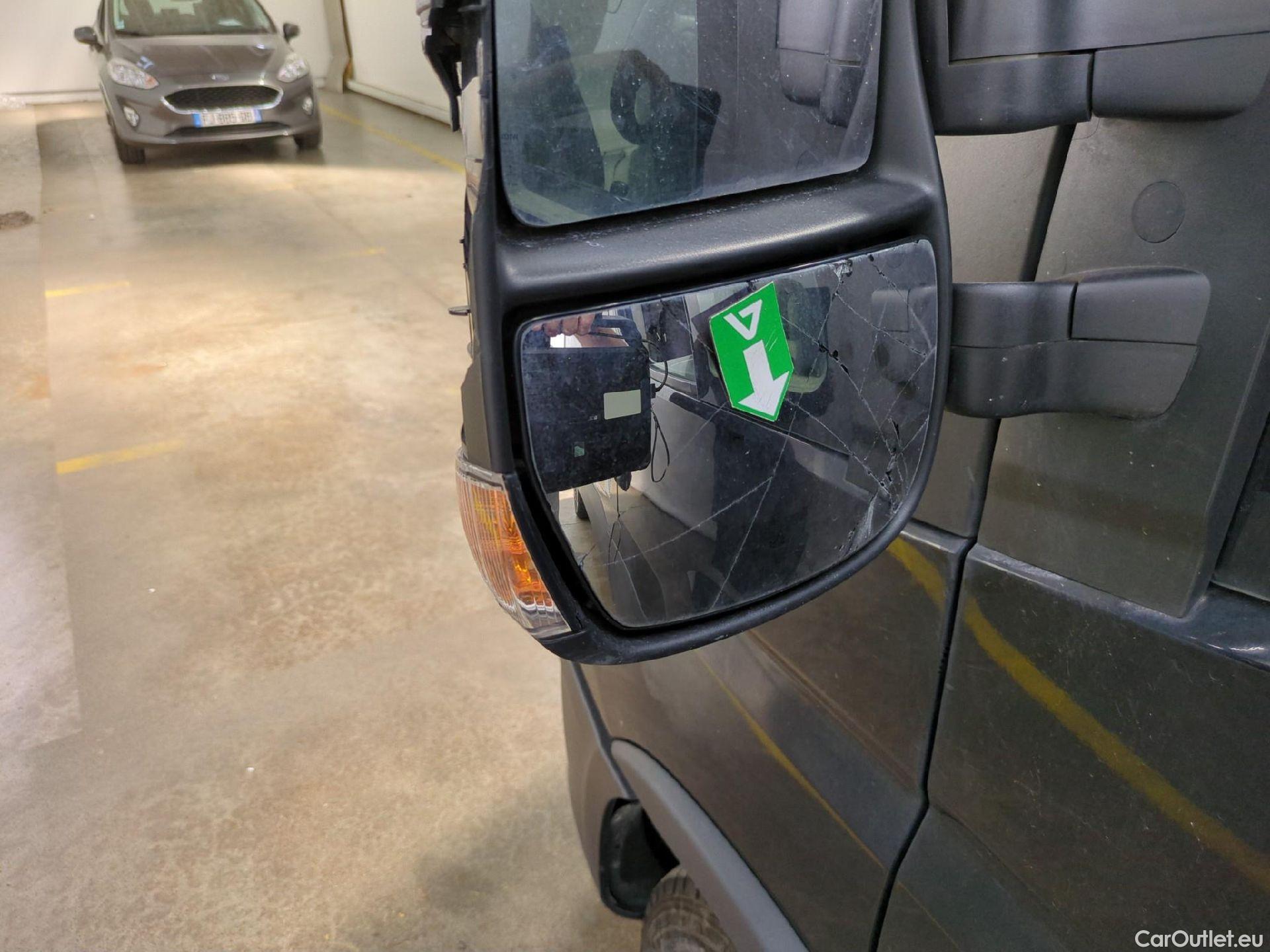  Iveco  Daily IVECO  / 2019 / 4P / Fourgon tôlé 3.0 35S18H V11 H2 3520 #46