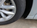  Volkswagen  Passat VARIANT 2.0 TDI SCR DSG  33 #17
