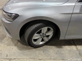  Volkswagen  Passat VARIANT 2.0 TDI SCR DSG  38 #11