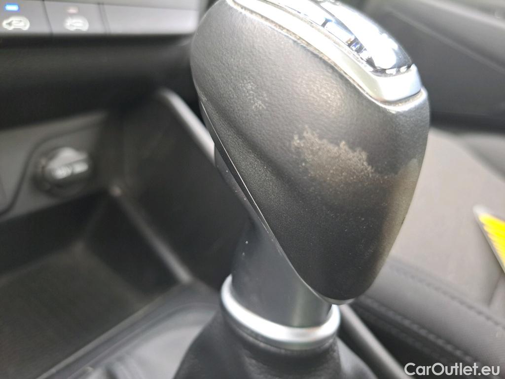  Hyundai  Tucson HYUNDAI  / 2018 / 5P / todoterreno 1.6 CRDI 85kW (116CV) 48V SLE 4X2(SP)(SL) #6