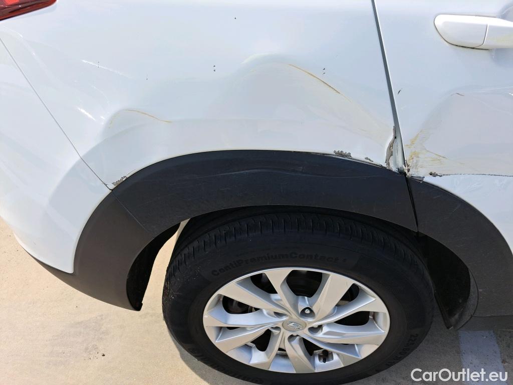  Hyundai  Tucson HYUNDAI  / 2018 / 5P / todoterreno 1.6 CRDI 85kW (116CV) 48V SLE 4X2(SP)(SL) #12